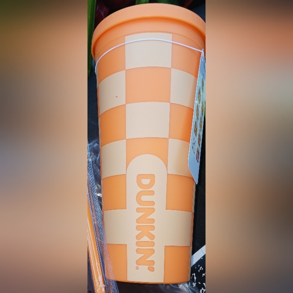 New UNused With TAGS Dunkin' Orange Checkered Travel Cup